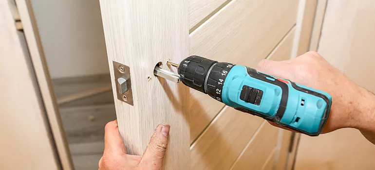 Old Door Knob Repair in Miami Beach, FL