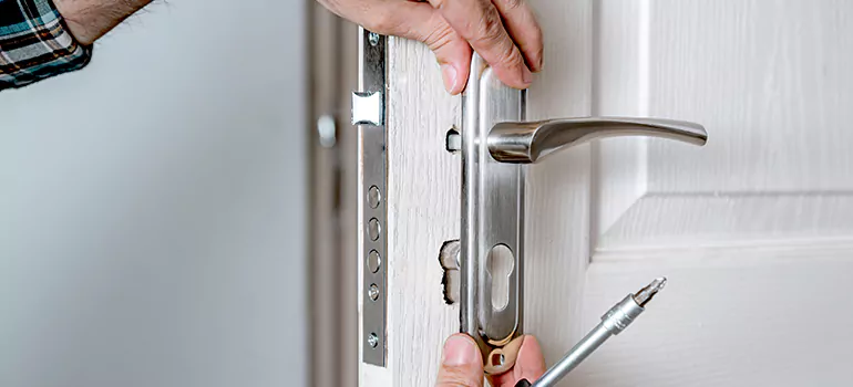 Front Door Knob Repair in Miami Beach, FL